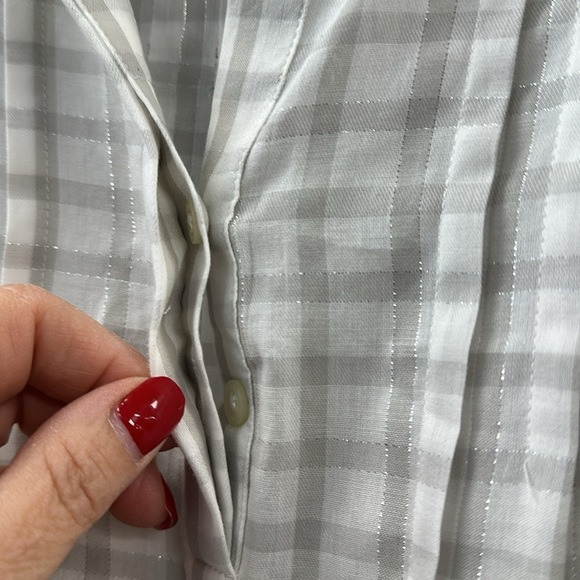Women’s LOFT White, Grey, Silver Checked Plaid Button Down Shirt Size XS NWT - Picture 5 of 8